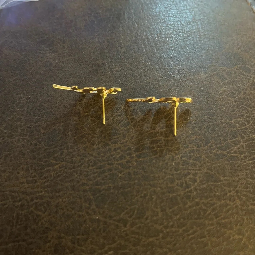 New! Gold Leaf Earrings - Picture 2 of 2
